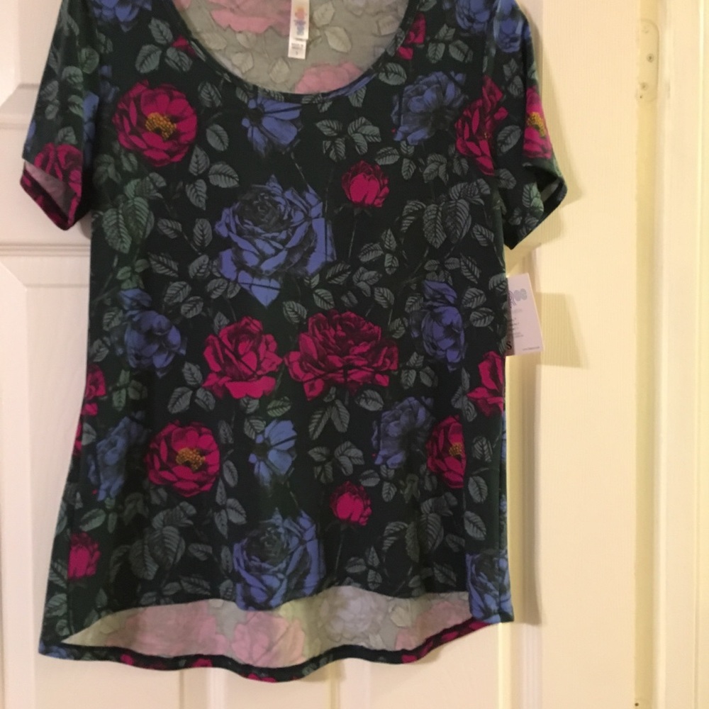 Small Floral LulaRoe Classic Tees